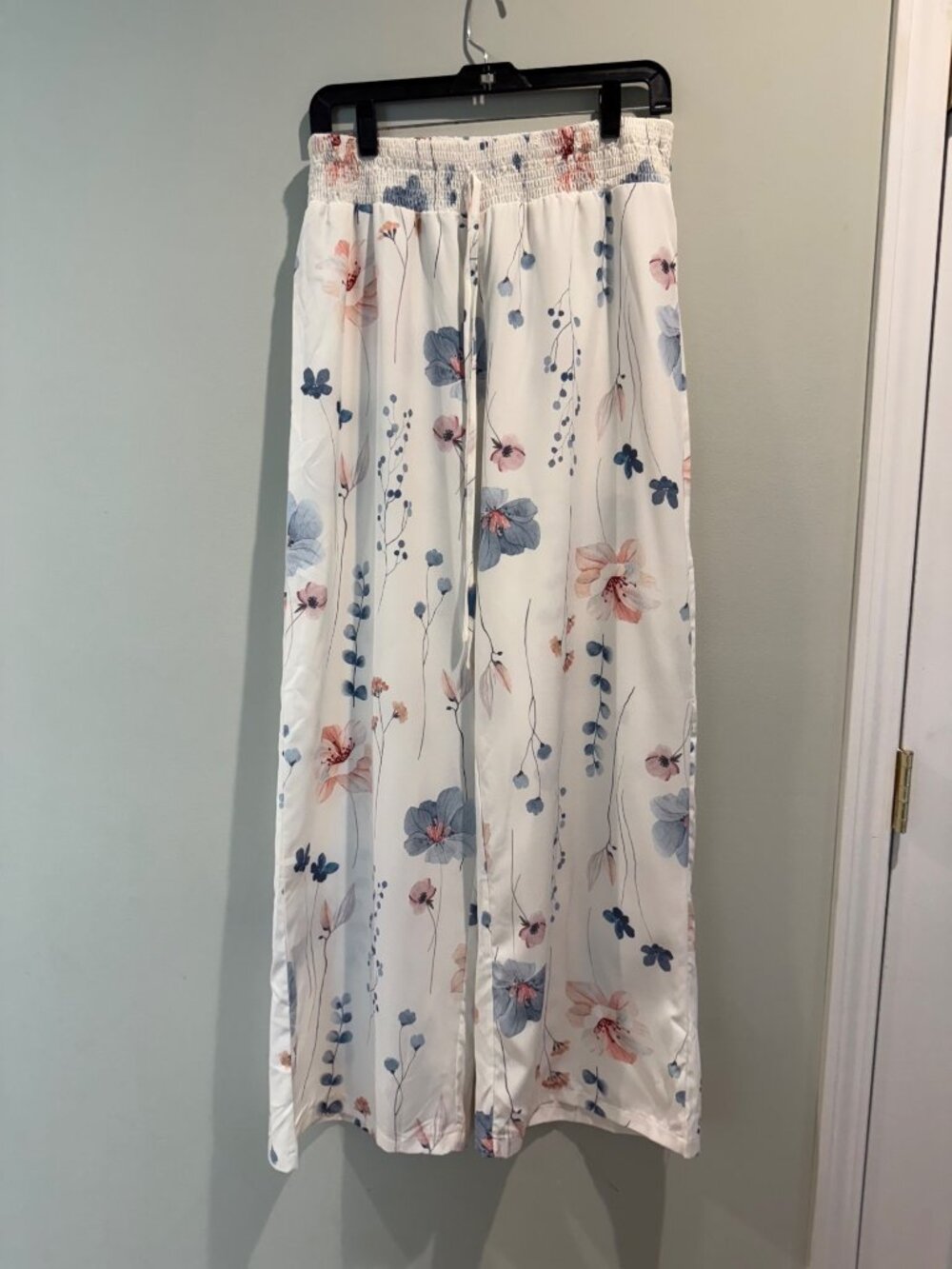 SHEIN Watercolor Floral Wide Leg Pants Size Large Like New